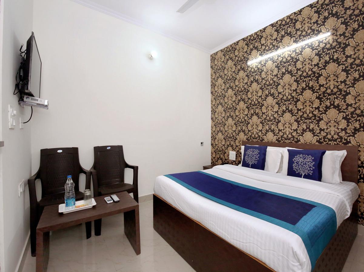 Oyo 10075 Hotel Kaydee Amritsar Exterior foto